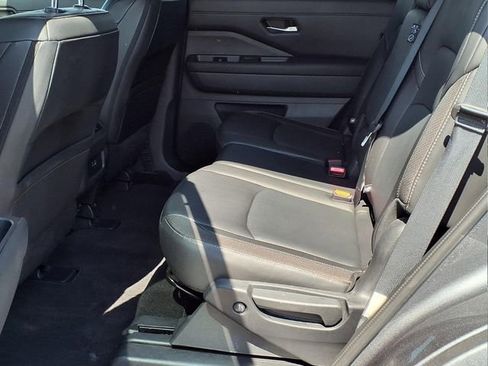 Used 2024 Nissan Pathfinder SL w/ Cargo Package AWD/4WD image 16
