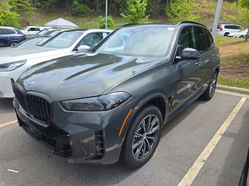 New 2026 BMW X5 xDrive40i w/ M Sport Package AWD/4WD image 4