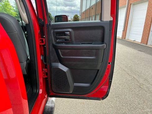 Used 2018 RAM 1500 Express AWD/4WD image 14