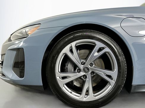 Used 2023 Audi e-tron GT Premium Plus image 12