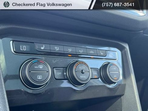 Used 2021 Volkswagen Tiguan SE w/ Panoramic Sunroof Package AWD/4WD image 42
