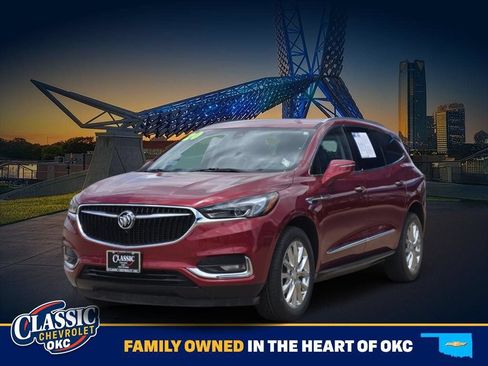 Used 2020 Buick Enclave Premium w/ Surround and Sites Package FWD image 3