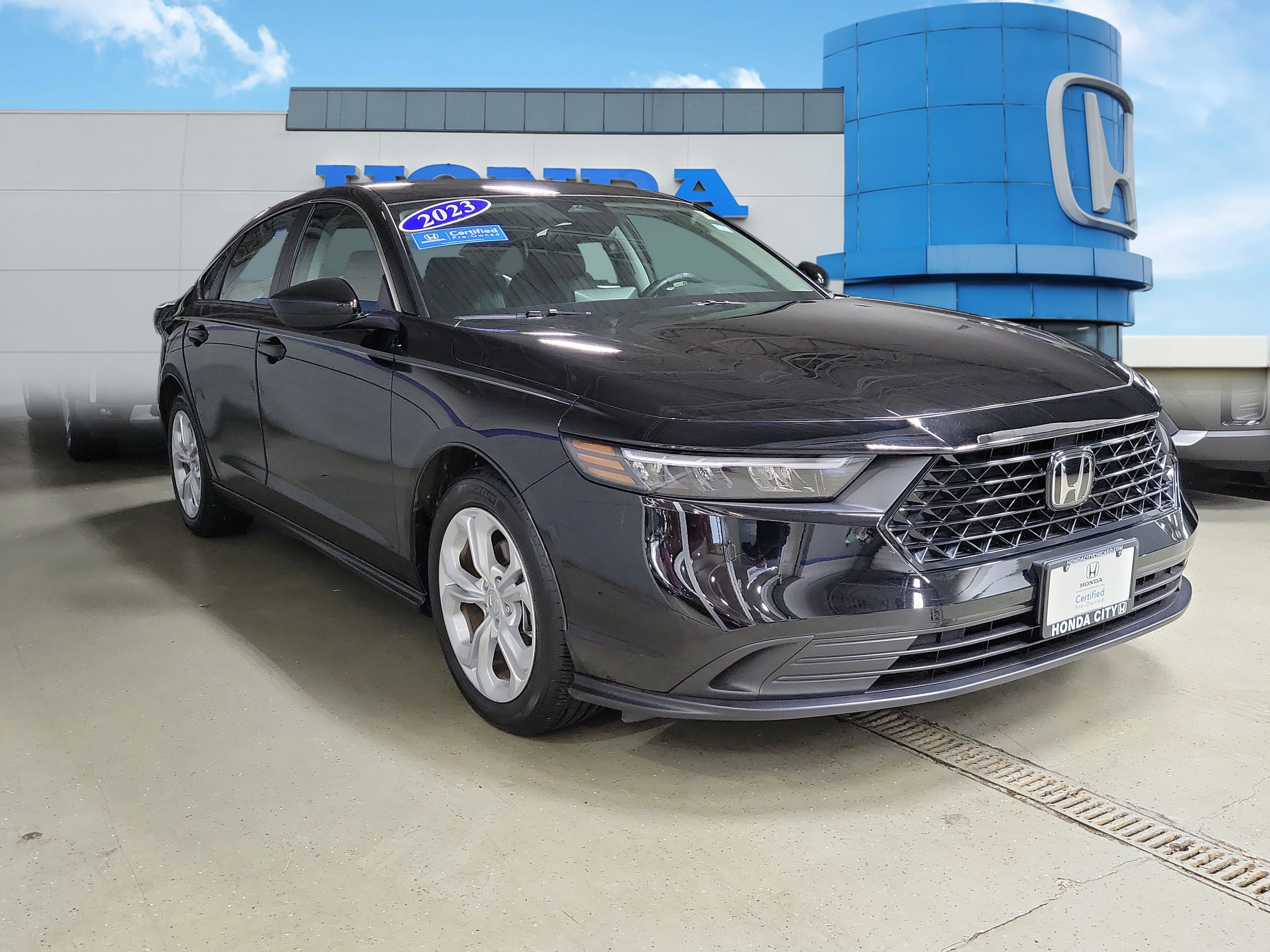 Certified 2025 Honda Accord LX image 33