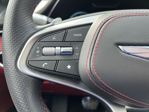 Used 2023 Genesis GV70 2.5T w/ Sport Prestige Package AWD/4WD image 19