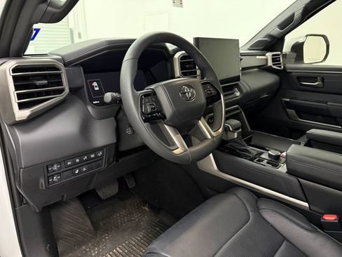 Used 2026 Toyota Tundra Platinum AWD/4WD image 9