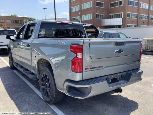 Used 2025 Chevrolet Silverado 1500 Custom w/ Turbomax Blackout Package AWD/4WD image 5