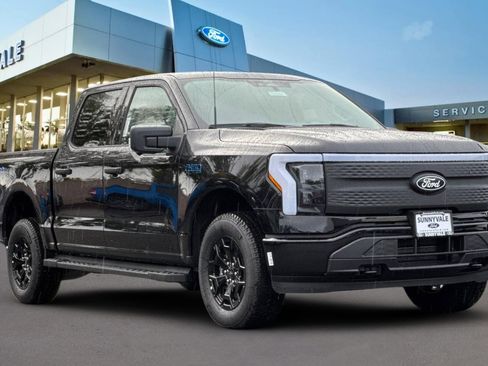 New 2025 Ford F150 Lightning XLT image 9