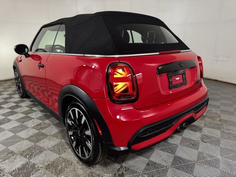 Used 2023 MINI Cooper S image 4