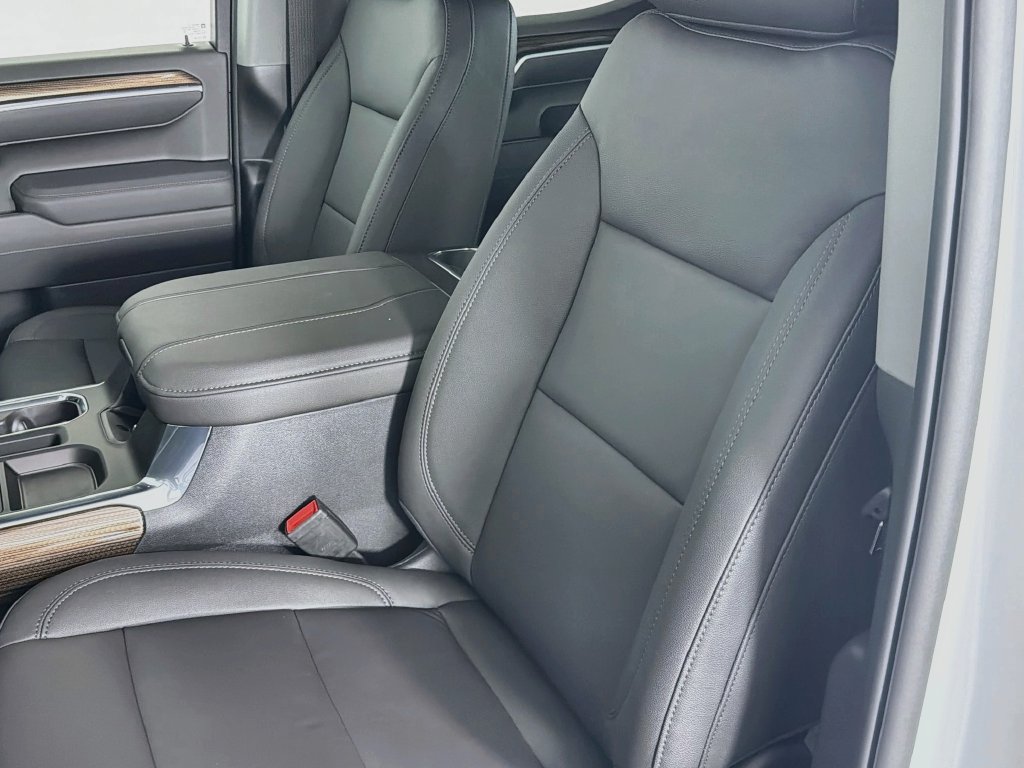 New 2026 Chevrolet Silverado 1500 RST w/ Convenience Package II AWD/4WD image 13