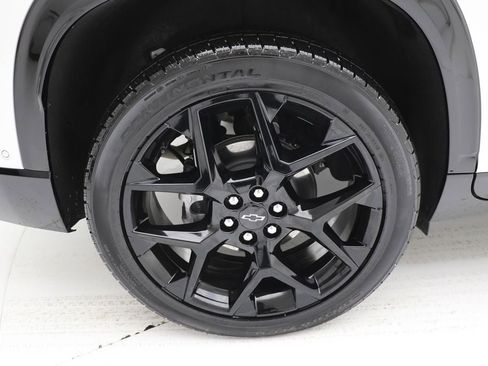 Used 2024 Chevrolet Traverse RS w/ LPO, Floor Liner Package image 10