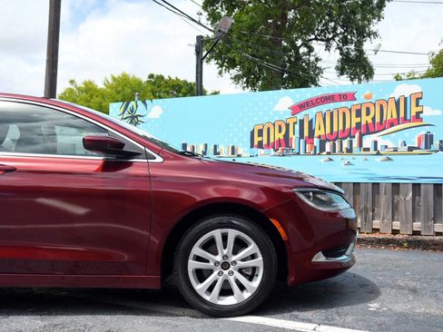 Used 2015 Chrysler 200 Limited FWD image 33