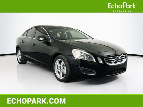 Used 2013 Volvo S60 T5 image 1