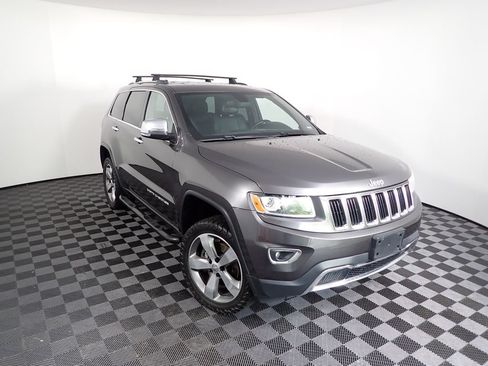 Used 2014 Jeep Grand Cherokee Limited w/ Trailer Tow Group IV AWD/4WD image 8