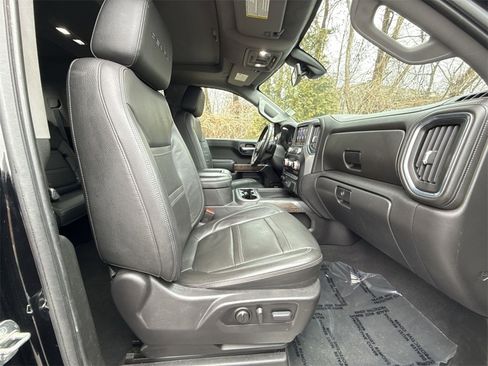 Used 2022 GMC Sierra 1500 Denali w/ Denali Premium Package image 25