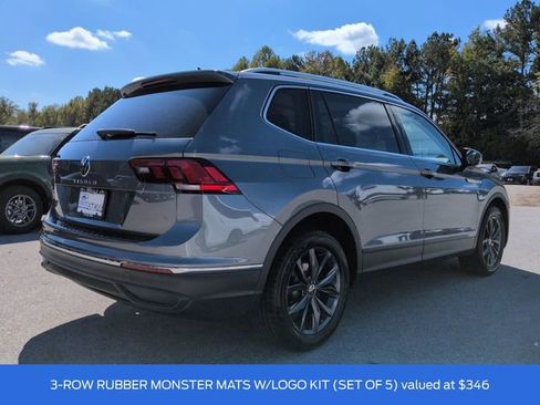 Used 2023 Volkswagen Tiguan SE w/ Panoramic Sunroof Package image 5