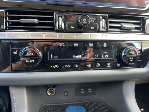 New 2026 Nissan Pathfinder SV w/ SV Premium Package image 10