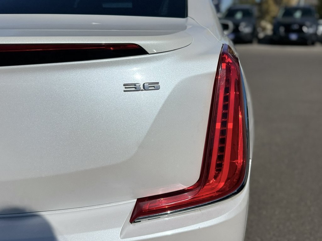 Used 2018 Cadillac XTS Luxury AWD/4WD image 39