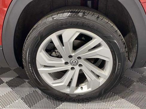 Used 2023 Volkswagen Atlas SE w/ Panoramic Sunroof Package FWD image 7