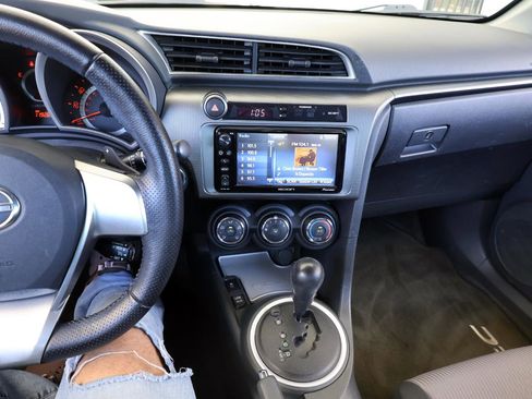 Used 2016 Scion tC FWD image 39