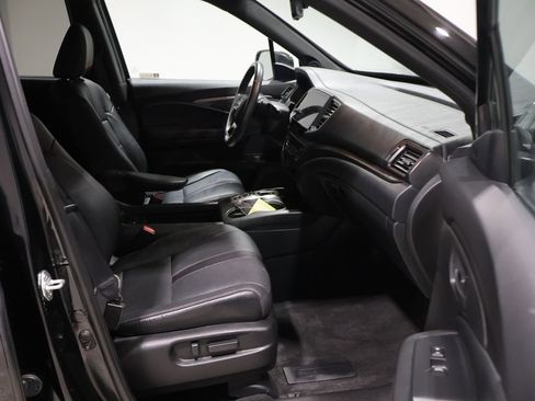 Used 2023 Honda Passport TrailSport image 21