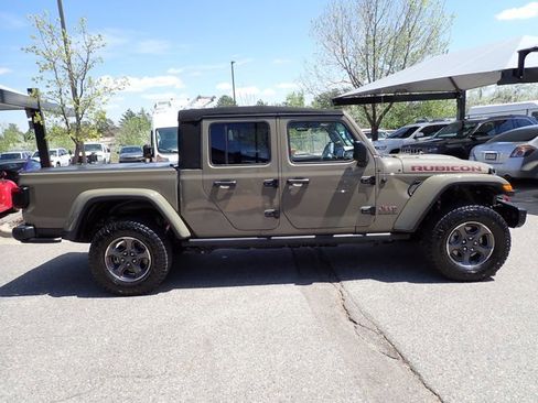 Used 2020 Jeep Gladiator Rubicon w/ Dual Top Group AWD/4WD image 5