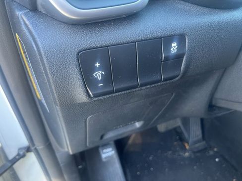 Used 2019 Kia Sportage LX image 12