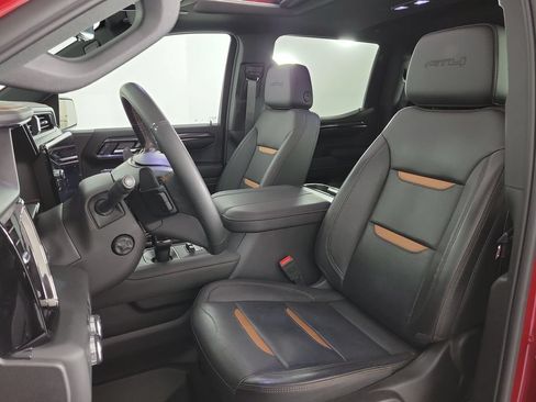 Used 2024 GMC Sierra 1500 AT4 w/ Technology Package AWD/4WD image 14