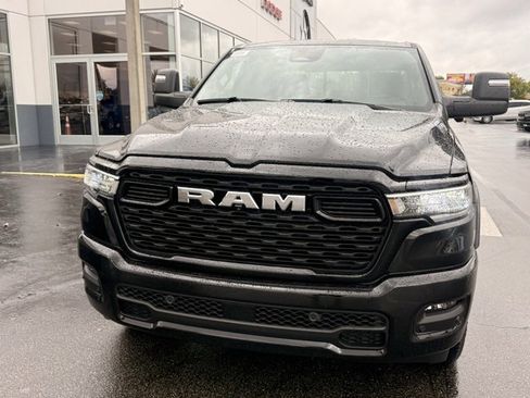 New 2026 RAM 1500 4x4 Crew Cab image 2
