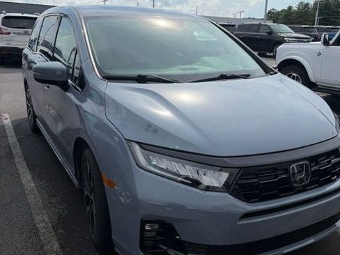 Used 2025 Honda Odyssey Elite image 7