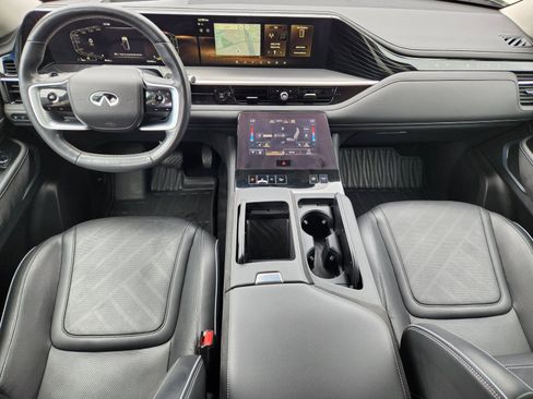 Used 2025 INFINITI QX80 Luxe RWD image 9