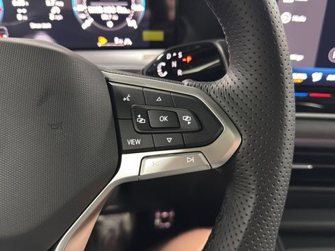 New 2026 Volkswagen Tiguan SE R-Line image 24