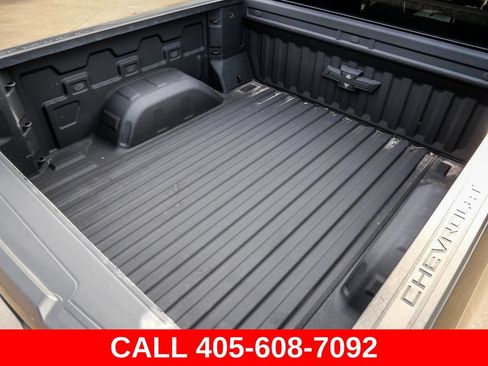 Used 2022 Chevrolet Silverado 1500 RST AWD/4WD image 12