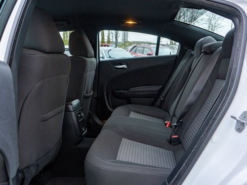 Used 2021 Dodge Charger SXT w/ Blacktop Package image 17