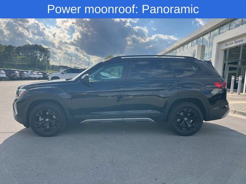 Certified 2026 Volkswagen Atlas Peak Edition AWD/4WD image 9