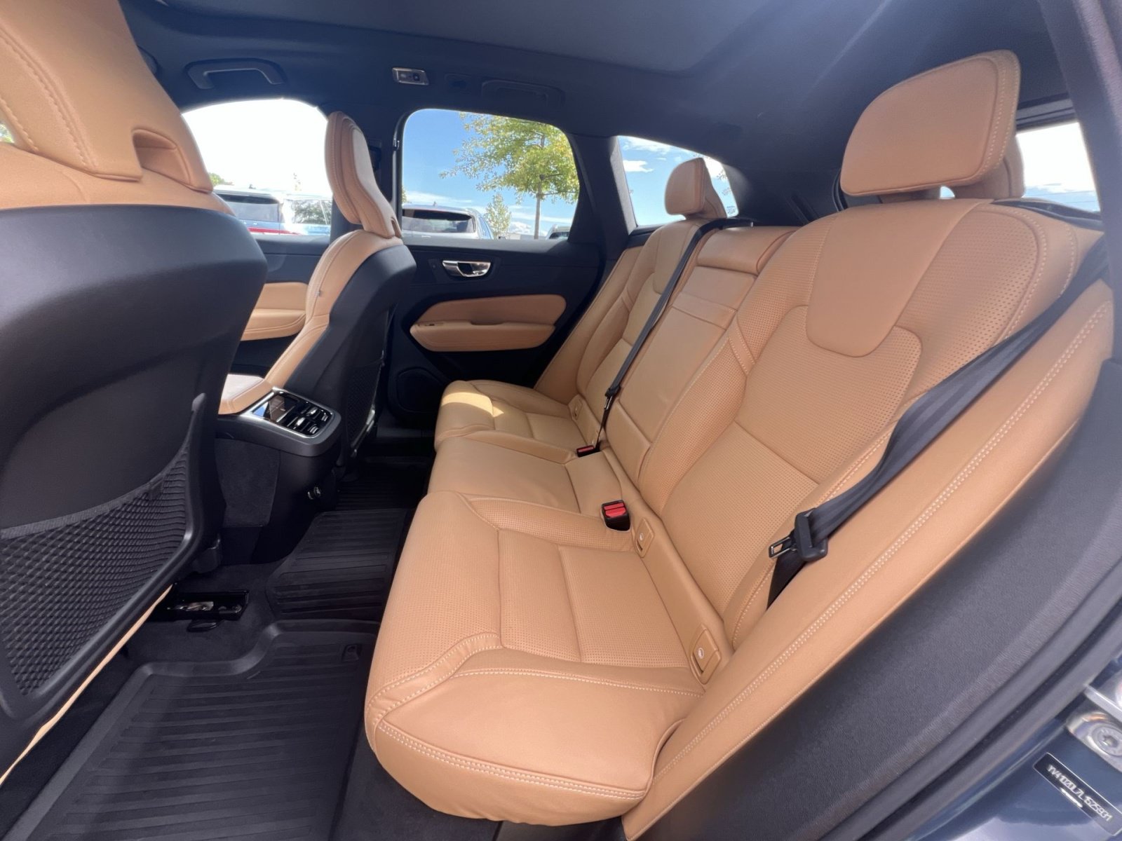 Used 2020 Volvo XC60 T5 Inscription w/ Protection Package Premier FWD image 33