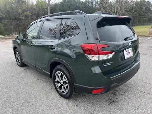Certified 2023 Subaru Forester Premium image 5
