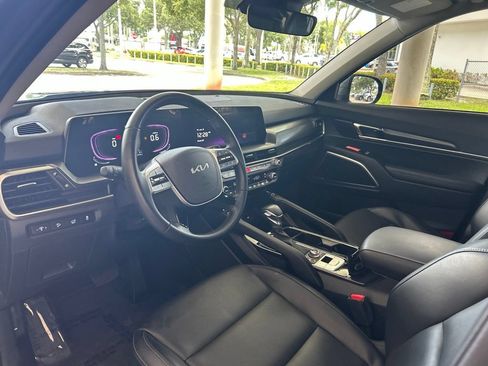Used 2025 Kia Telluride S AWD/4WD image 7