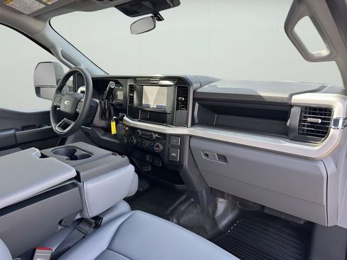 New 2026 Ford F250 XL AWD/4WD image 30