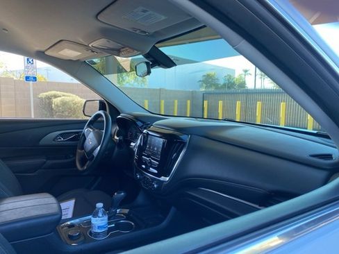 Used 2020 Chevrolet Traverse LS image 5