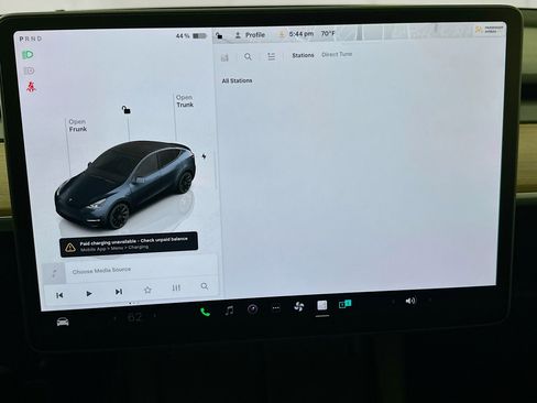 Used 2024 Tesla Model Y Long Range image 18