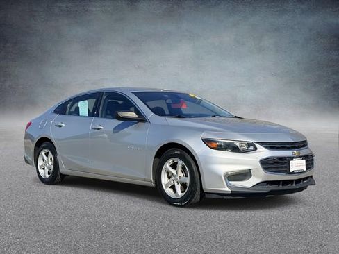 Used 2017 Chevrolet Malibu LS image 1