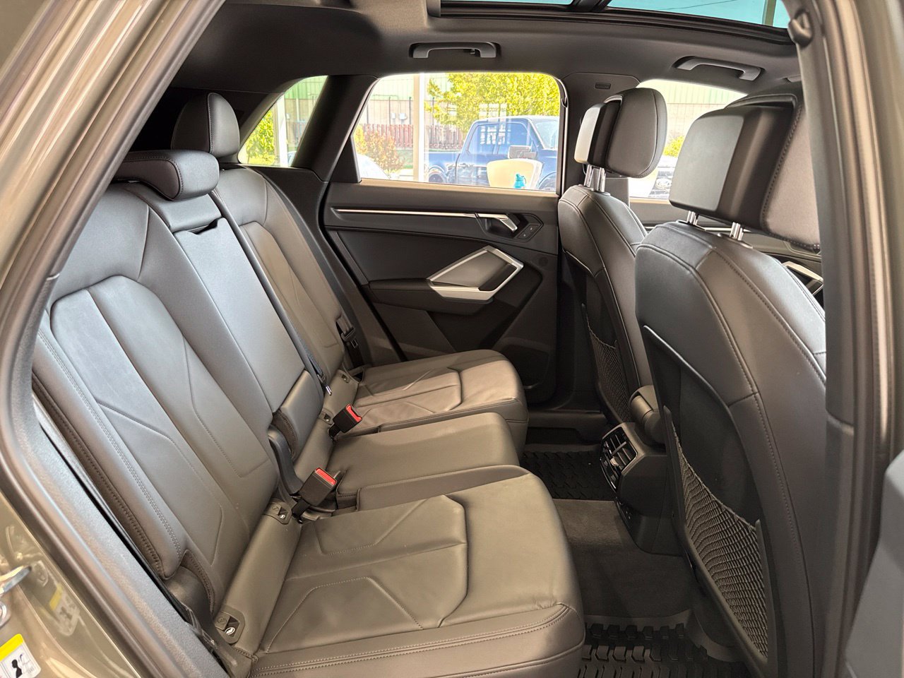 Certified 2025 Audi Q3 2.0T Premium w/ Convenience Package AWD/4WD image 44