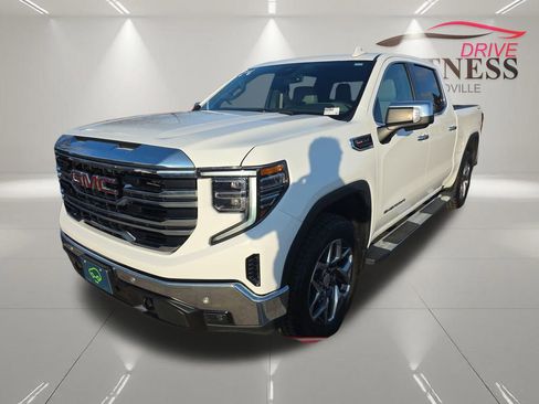 Used 2022 GMC Sierra 1500 SLT w/ SLT Premium Plus Package AWD/4WD image 25