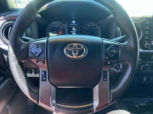 Used 2023 Toyota Tacoma TRD Sport AWD/4WD image 17