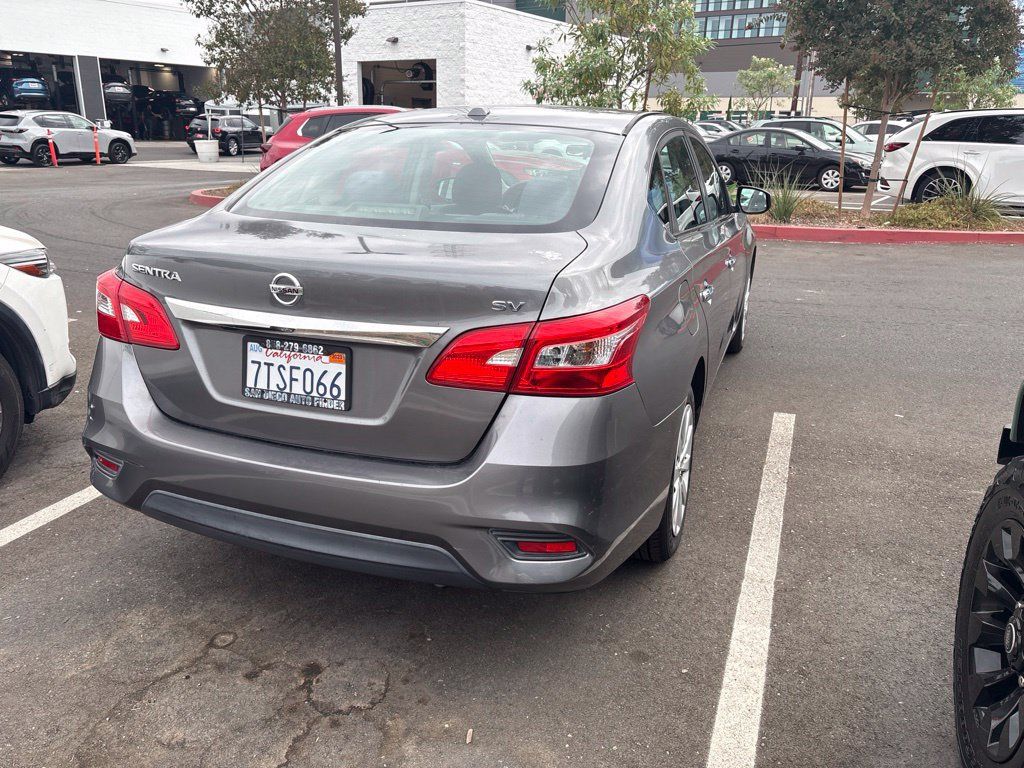 Used 2016 Nissan Sentra SV FWD image 7