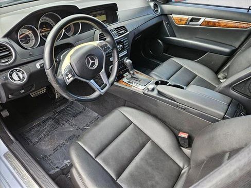 Used 2013 Mercedes-Benz C 250 Sedan image 9