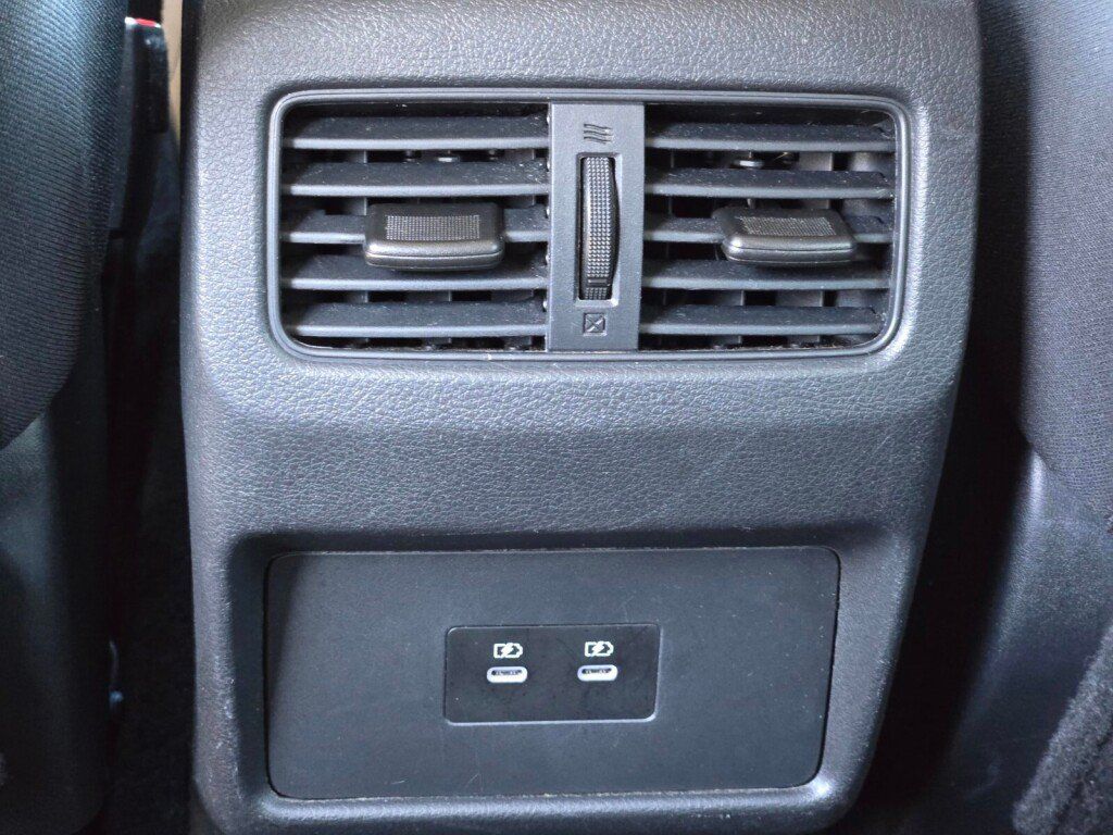 Used 2025 Nissan Rogue SV AWD/4WD image 17
