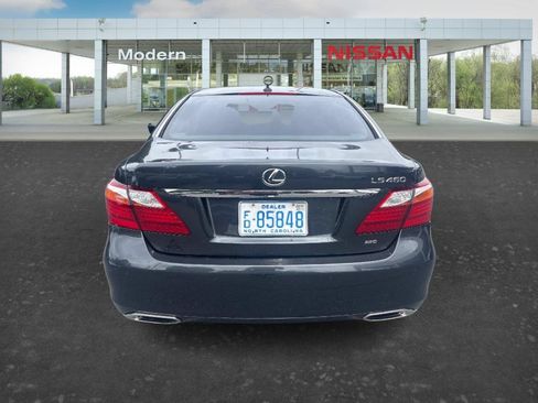 Used 2011 Lexus LS 460 AWD w/ Comfort Pkg image 4