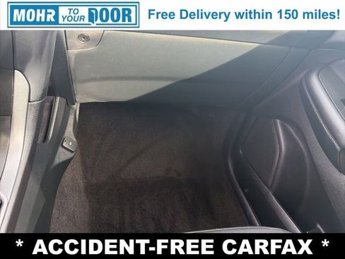 Used 2020 Ford Edge SE image 25