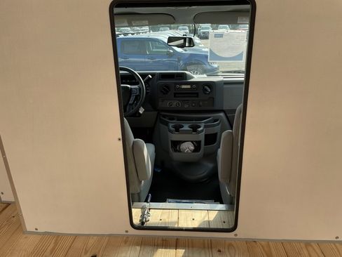 New 2024 Ford E-450 and Econoline 450 Super Duty w/ Interior Upgrade Package image 23